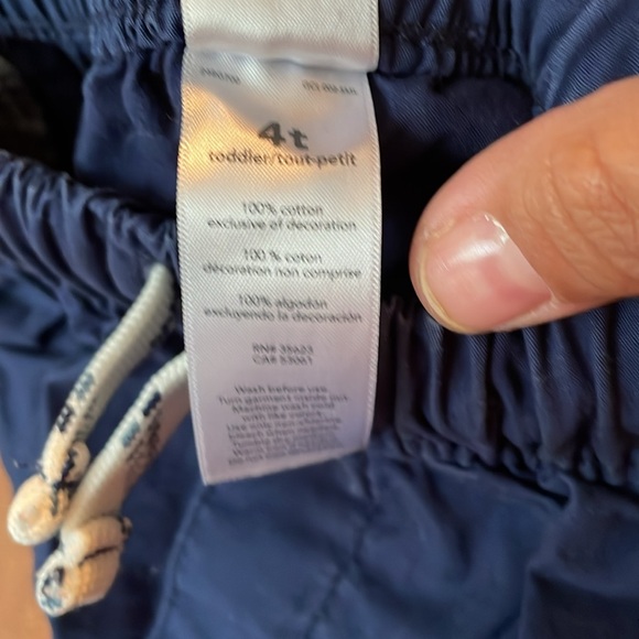 Shorts set!! Carter’s boys 4T. You get both pairs. Navy blue & Tan. - Picture 6 of 7